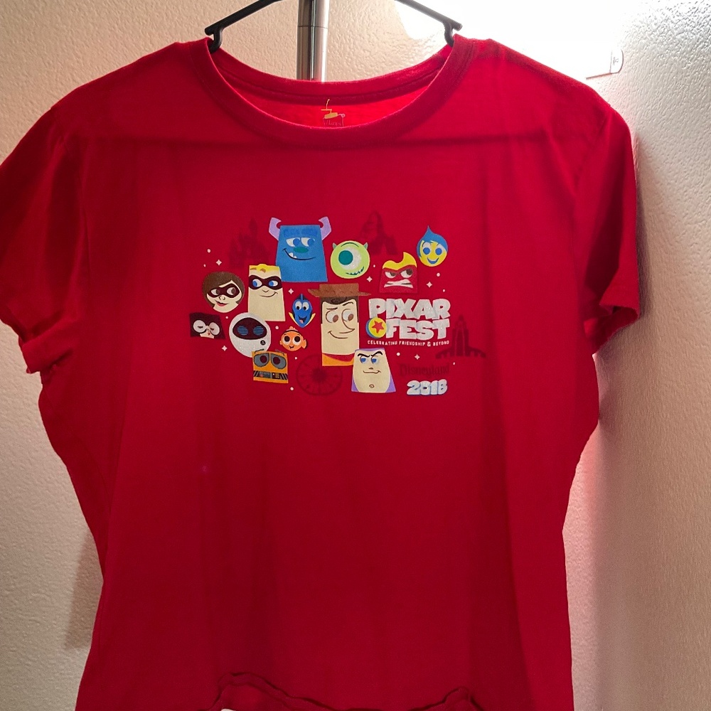 Large Red Disneyland T shirt